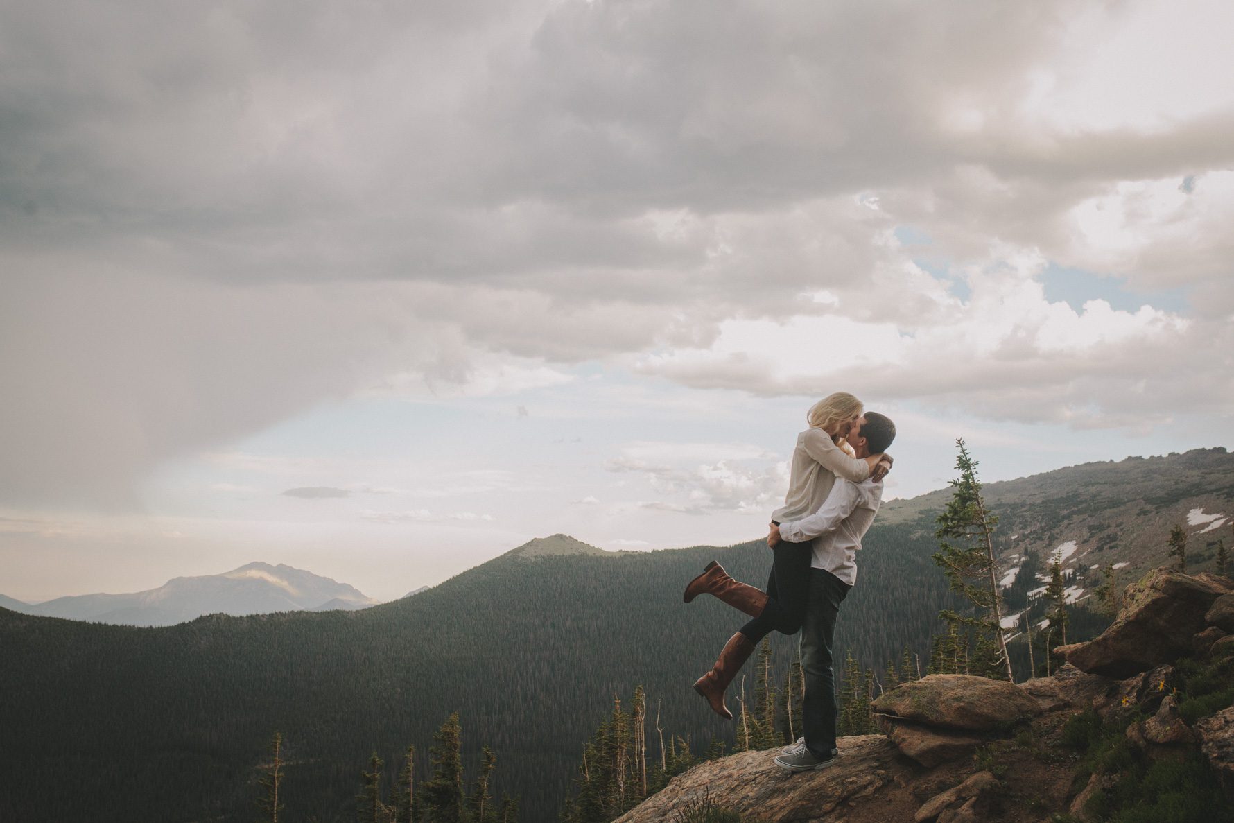 Rocky-Mountain-National-Park-Colorado-Engagement-20